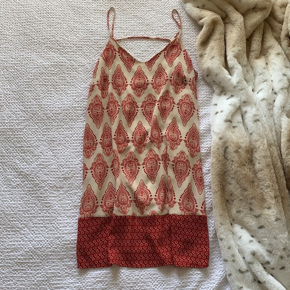 Soprano Dresses & Skirts - Strappy Box Dress